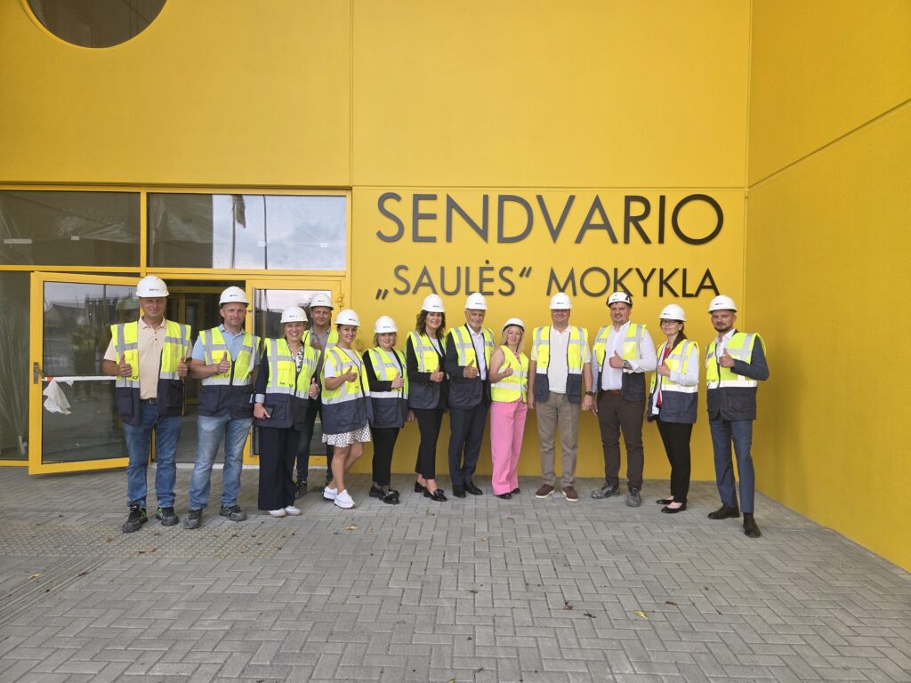 Thumbnail of http://Sauliaus%20Skvernelio%20vizitas%20Sendvario%20„Saulės“%20mokykloje